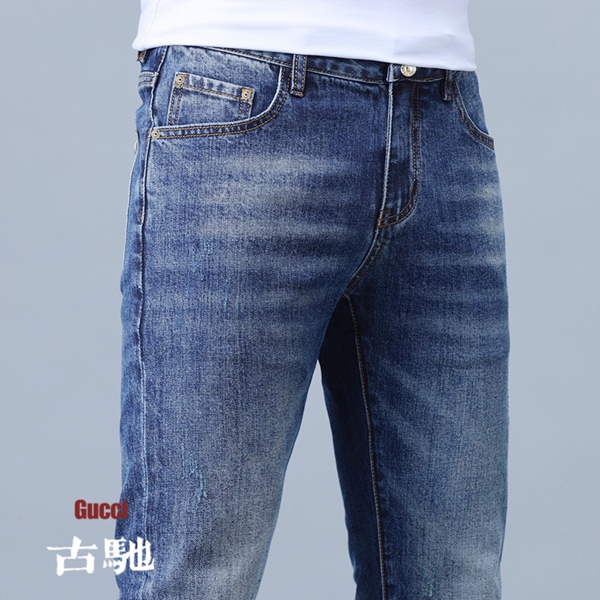 ブランドジーンズ着用イメージ